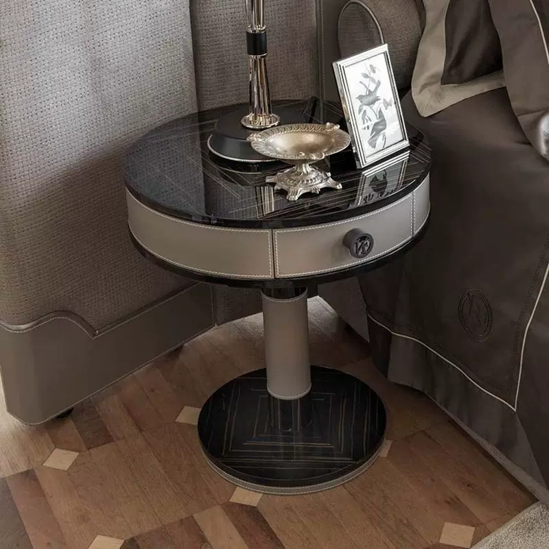 A99-808-R2207意式极简马鞍皮床头柜